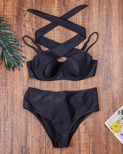 Plavky s vysokým pasem a ramínky na krk