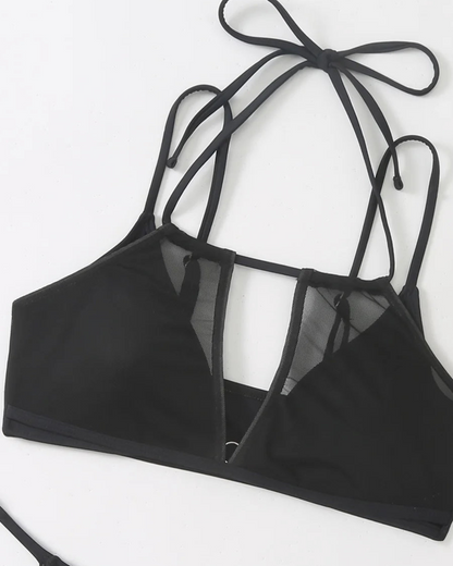 Dvoudílné plavky se síťovanou podprsenkou