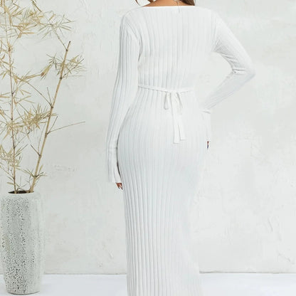 Přiléhavé pletené maxi šaty s výstřihem do V