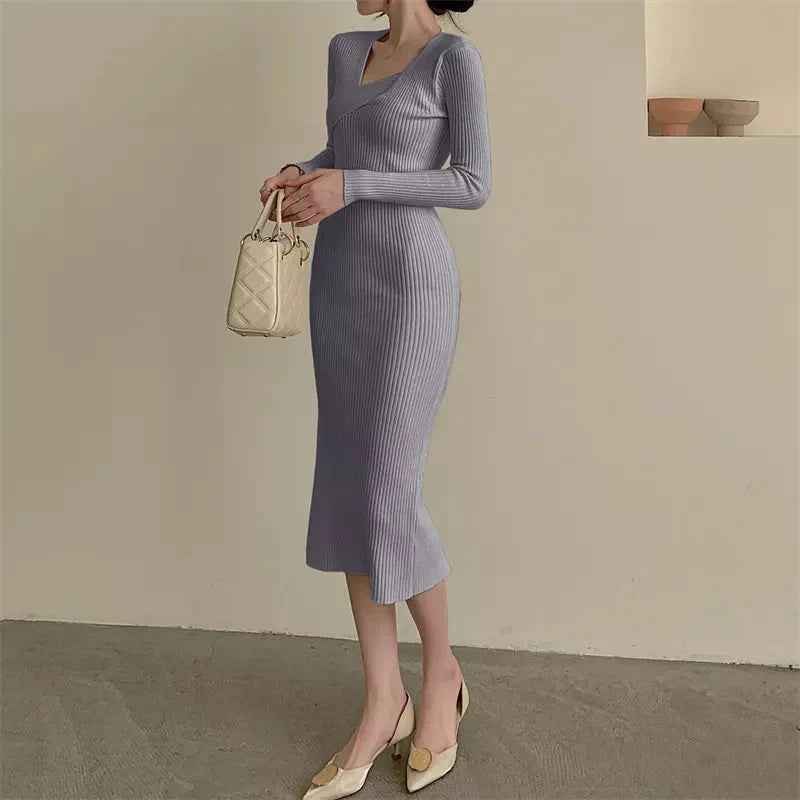 Přiléhavé žebrované midi pletené šaty