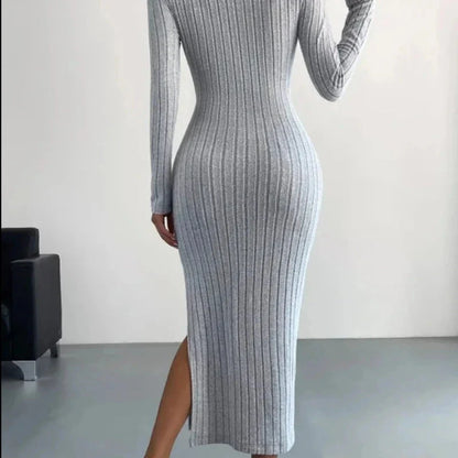 Pletené midi šaty s rozparkem