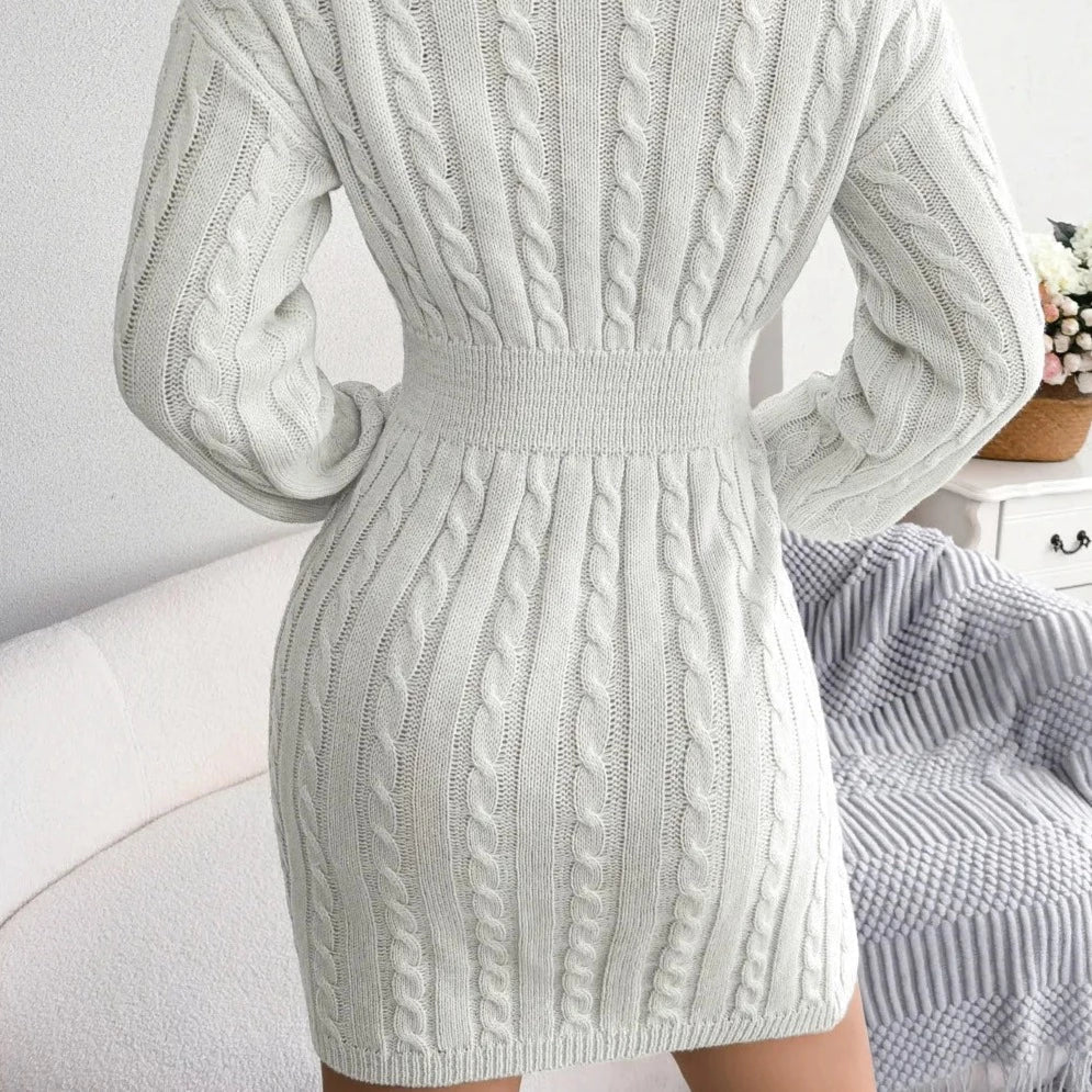 Pletené minišaty s výstřihem do V