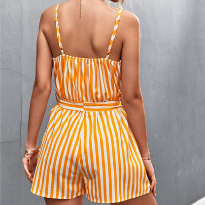 Zavázaný pruhovaný overal