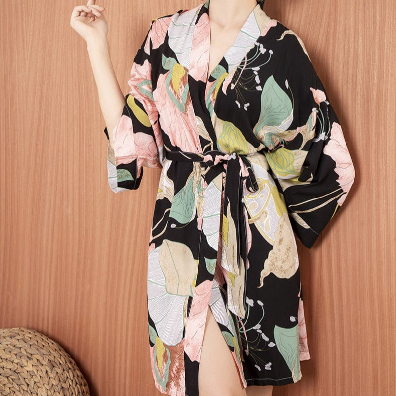 Pohodlný květinový župan s páskem