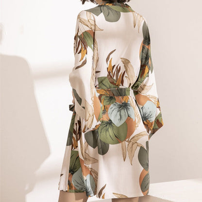 Pohodlný květinový župan s páskem