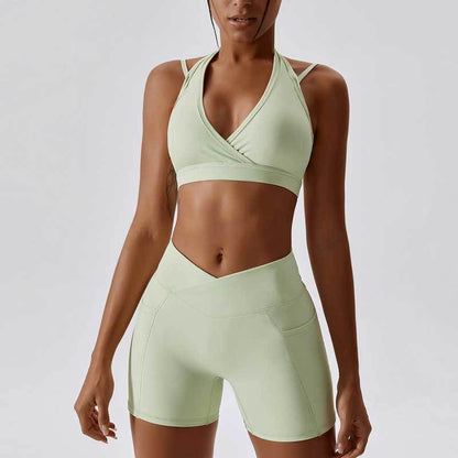 Sportovní sada z topu a kraťasů