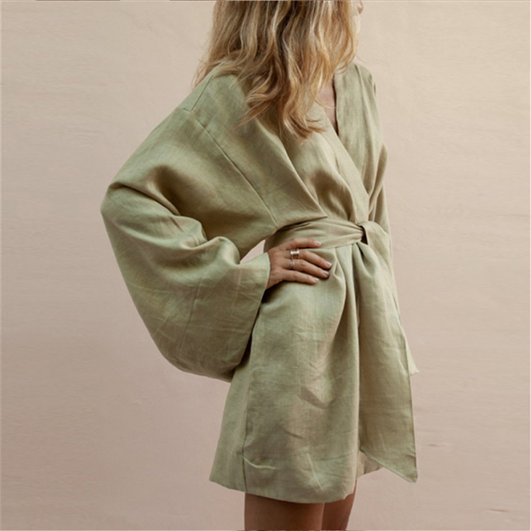 Letní minišaty ve stylu kimona