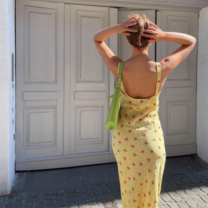 Žluté letní maxi šaty s malými květy
